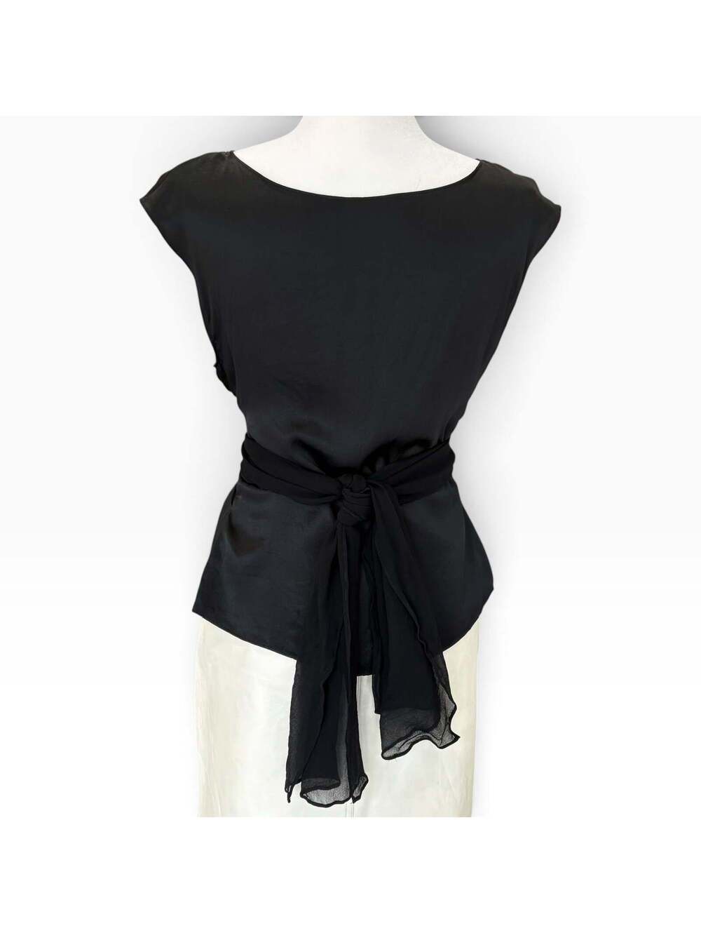 Carla Zampatti Black 100% Silk Sleeveless Boatneck Top with Chiffon Tie Size 12